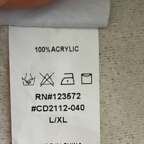 Northern Angel Ivory Faux Fur Trim Cape Coat Poncho L/XL - Picture 7 of 7